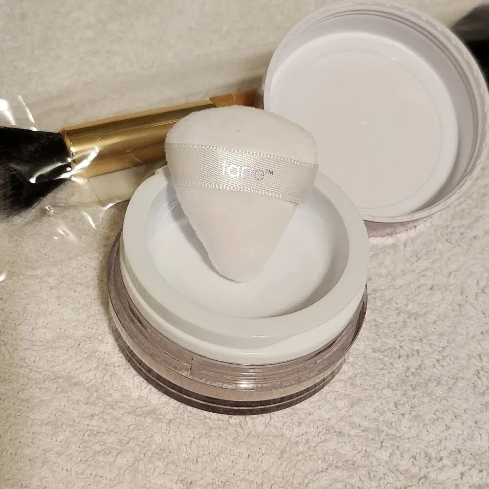 Tarte creaseless setting & brightening powder